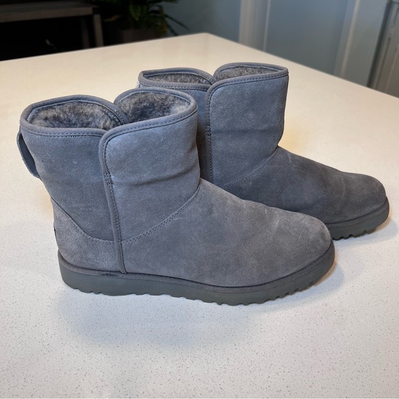 UGG Cory II Genuine Plush Shearling Wool Lined Suede Gray Women's Boots Size 8.5 - Picture 1 of 17